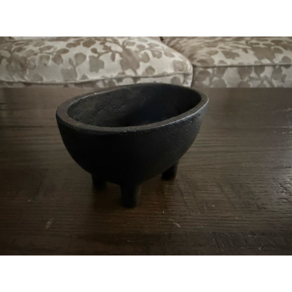 Small Solid Cast Iron Black Cauldron Ritual Bowl – 4” Oval - Picture 7 of 8